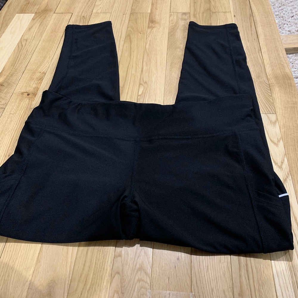 NWOT Xersion fitted leggings in black